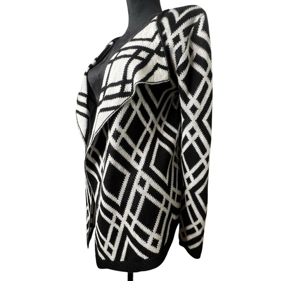 Versona Open Front Geometric Black and White Women's Cardigan Size Medium - Picture 5 of 10